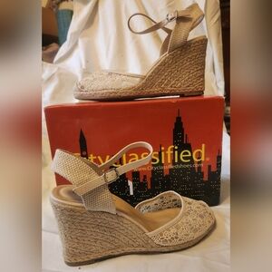 Cityclassified Women's Tan Wedge Sandals